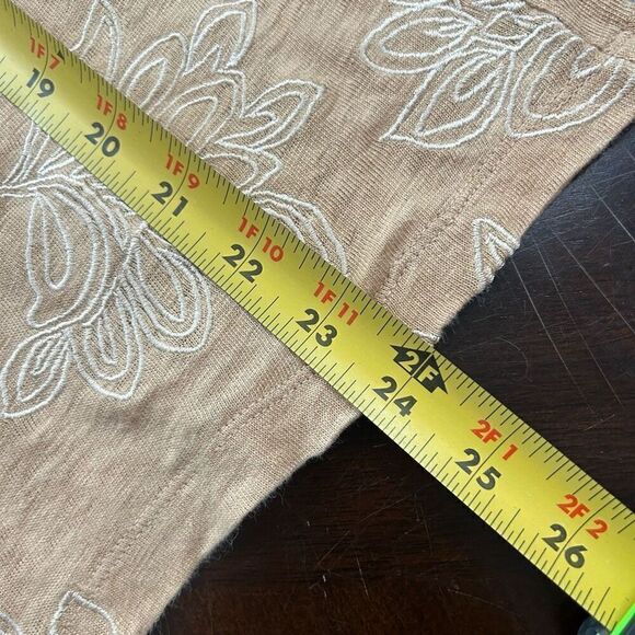 Chico’s Yellow Embroidered 100% Linen Short Sleeve Top Womens Size 2 (US Large) - Picture 14 of 15